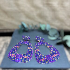 Boucles d'oreilles grosse goutte violette