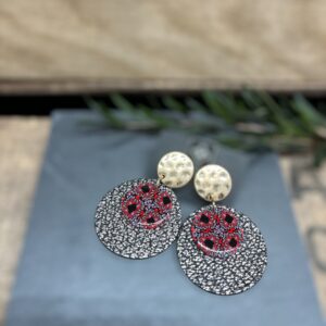 Boucles d'oreilles pendantes cuir rond rouge
